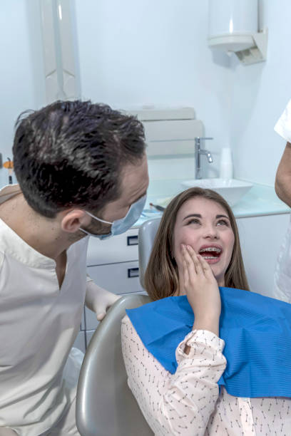 Best Broken or Chipped Tooth Repair in Overland Park, KS